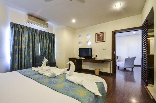 First Transit Bed and Breakfast Shamshabad Exterior foto